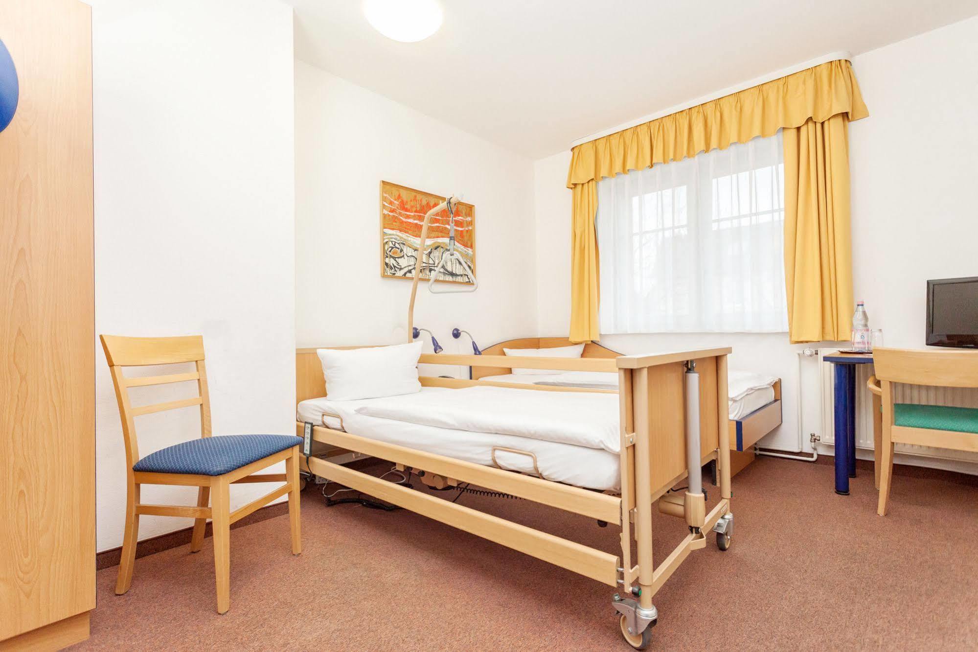 Hotel Mit-Mensch Berlin Luaran gambar
